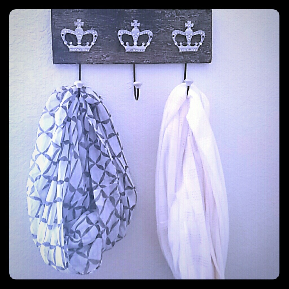 Scarfs!! Sold separate! Winter deal. Make an offer